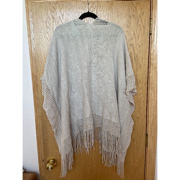 Sweater Poncho - Picture 2 of 3